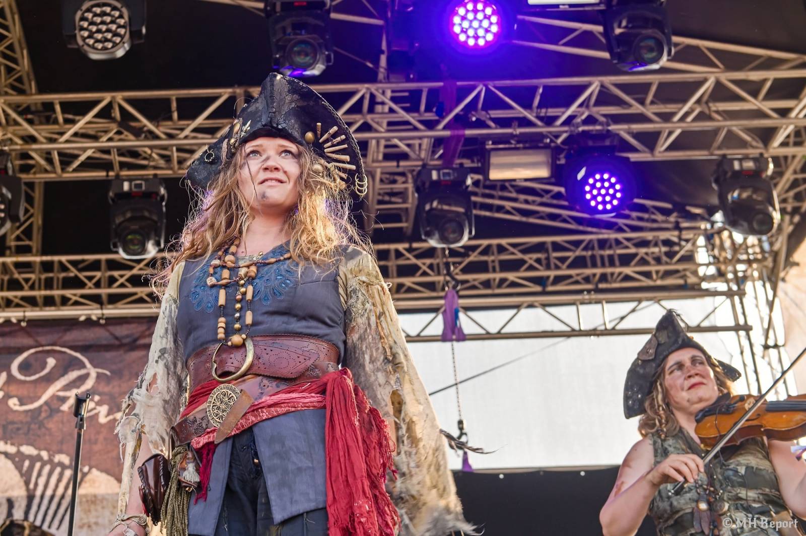 Basinfirefest uzavřel své brány. Hvězdami posledního dne byli Apocalyptica a Root
