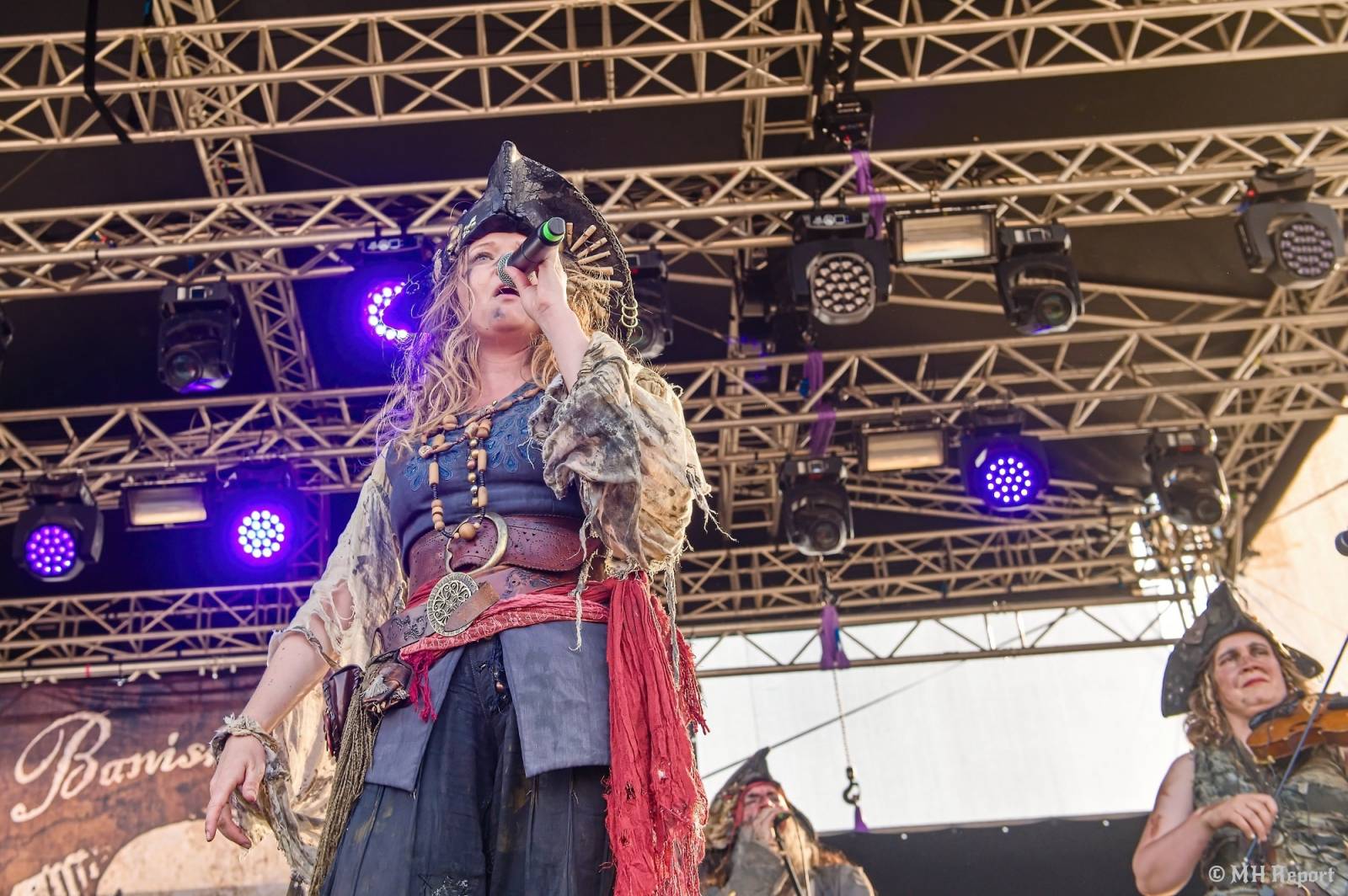 Basinfirefest uzavřel své brány. Hvězdami posledního dne byli Apocalyptica a Root