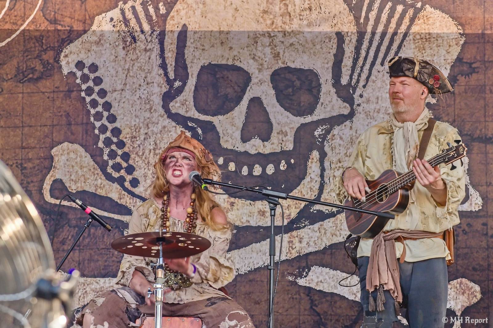 Basinfirefest uzavřel své brány. Hvězdami posledního dne byli Apocalyptica a Root