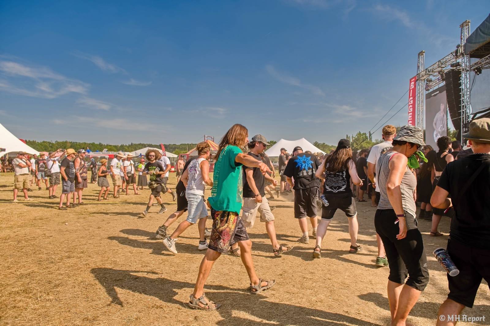 Basinfirefest uzavřel své brány. Hvězdami posledního dne byli Apocalyptica a Root