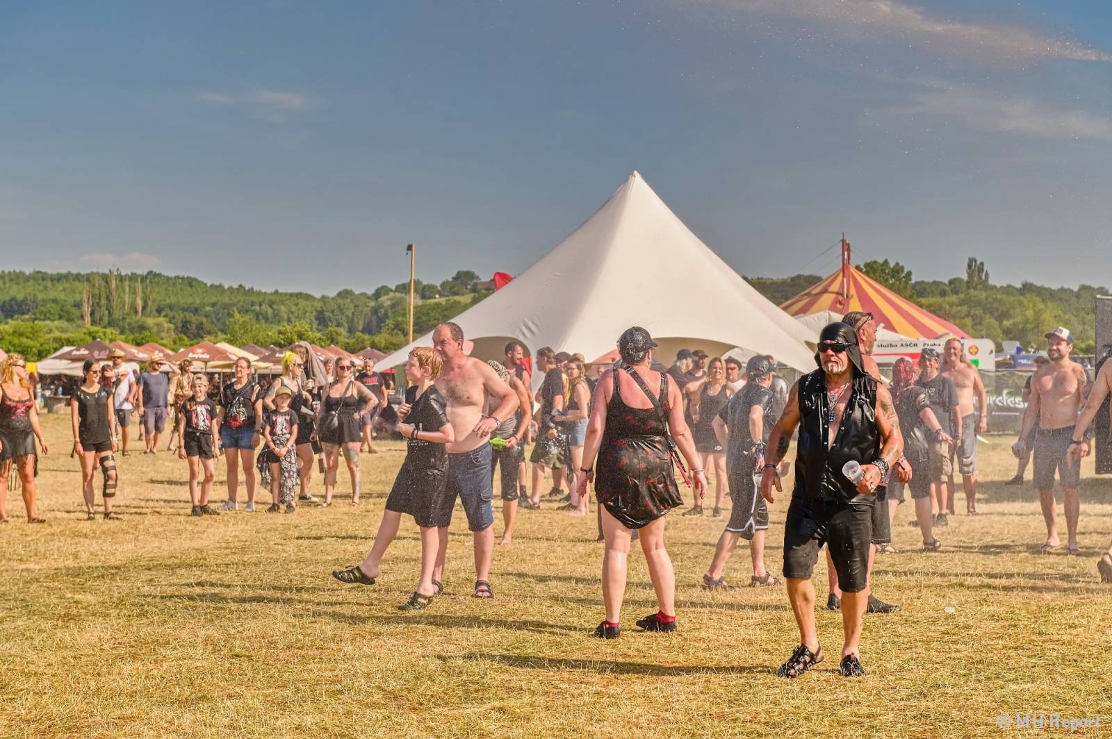 Basinfirefest uzavřel své brány. Hvězdami posledního dne byli Apocalyptica a Root