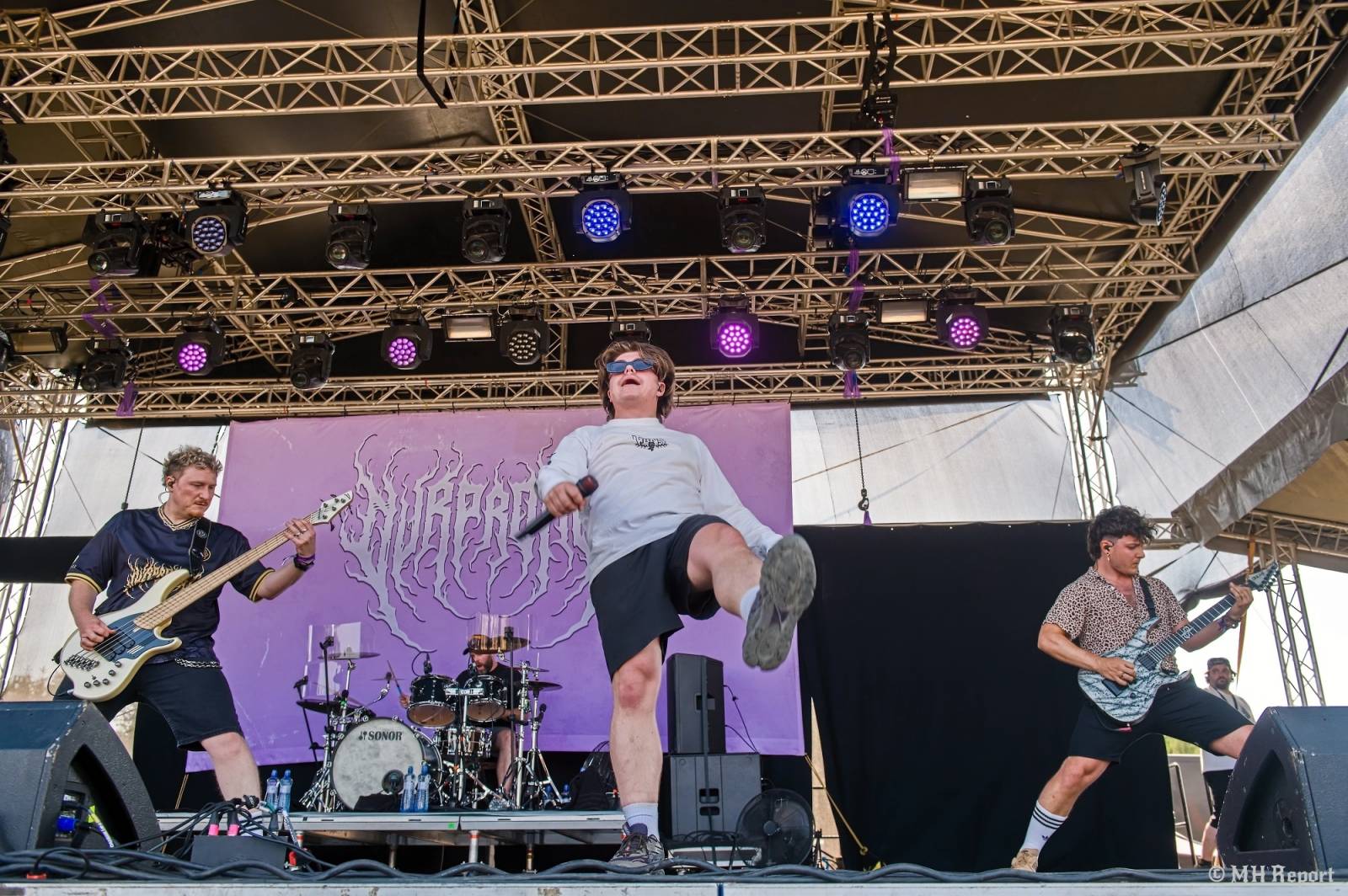 Basinfirefest uzavřel své brány. Hvězdami posledního dne byli Apocalyptica a Root