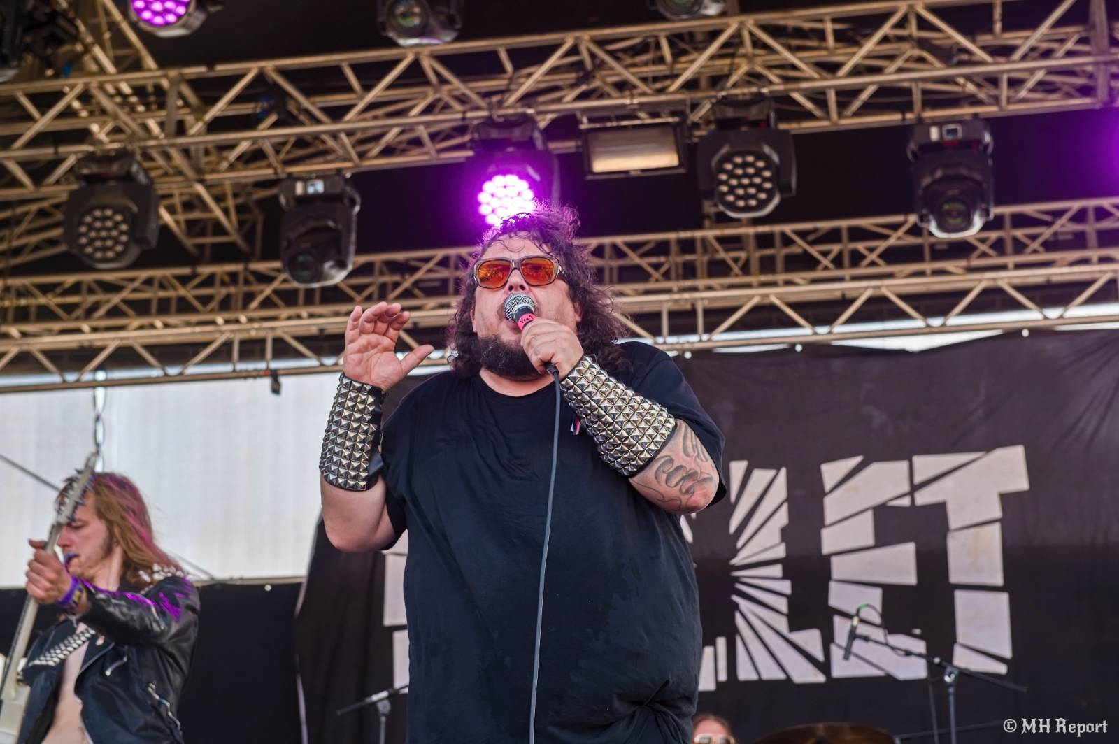 Basinfirefest uzavřel své brány. Hvězdami posledního dne byli Apocalyptica a Root