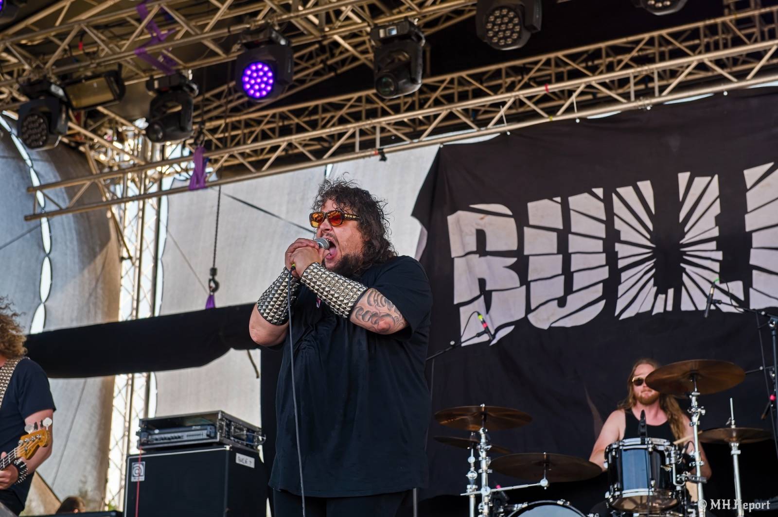 Basinfirefest uzavřel své brány. Hvězdami posledního dne byli Apocalyptica a Root