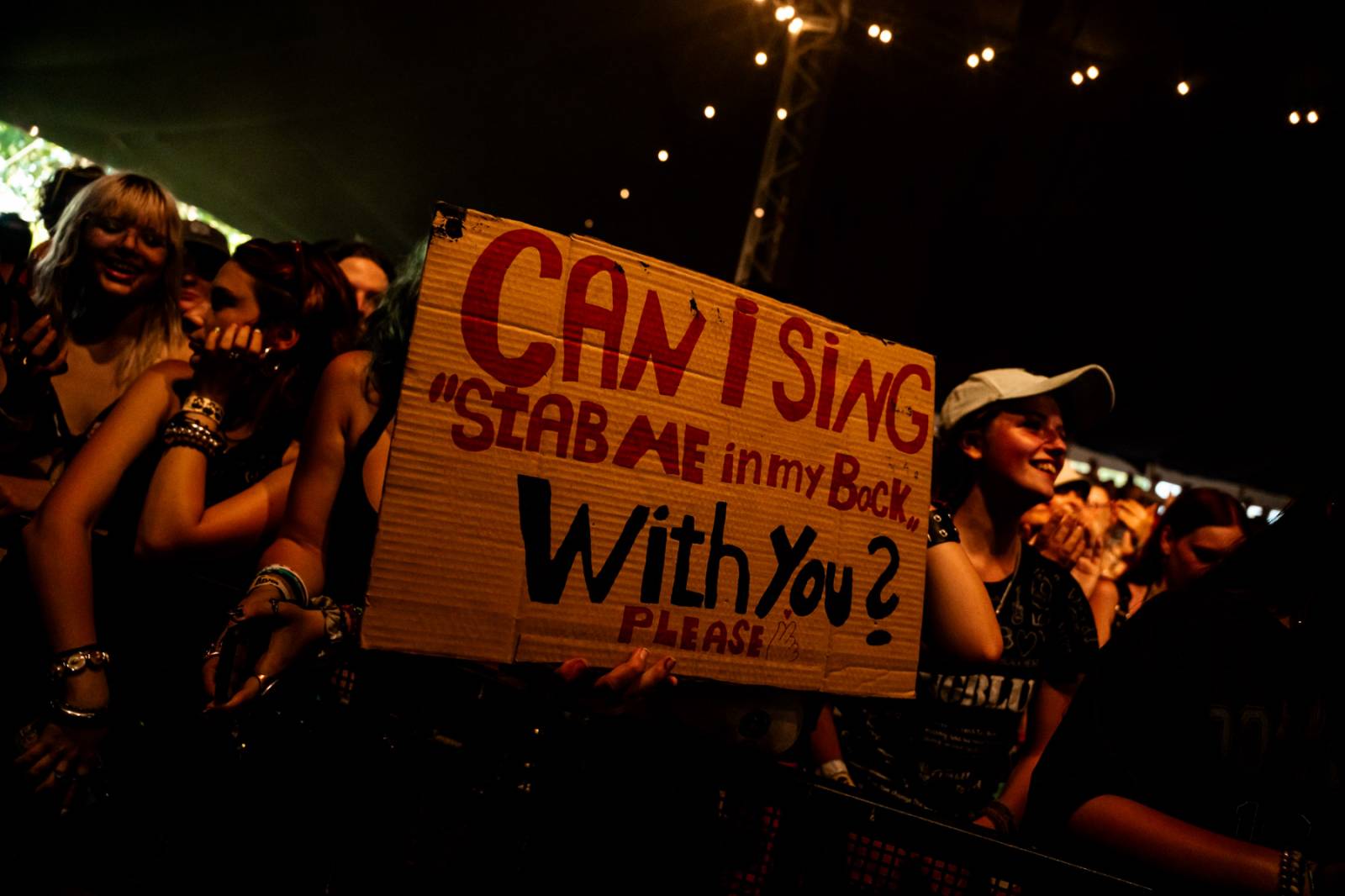 Yungblud přivezl do Česka svůj Bludfest. Přivezl svou přítelkyni Jesse Jo Stark, Biffy Claro i Češku Pam Rabbit