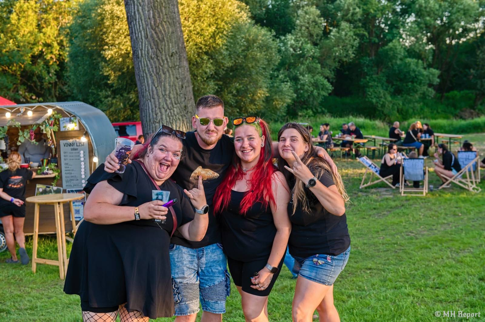 Pekelný ostrov odstartoval. První den nabídl show Divokýho Billa, Škworu, Harleje nebo Visacího zámku