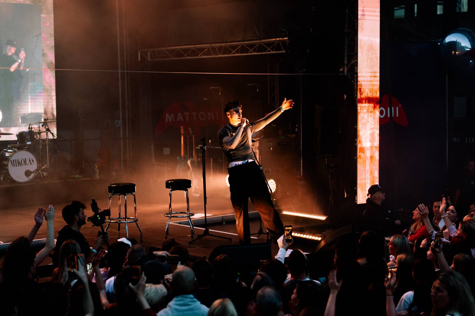 Mattoni Life Bar zahájil na KVIFF svůj program. Zazářili Mikolas, PSH i NobodyListen