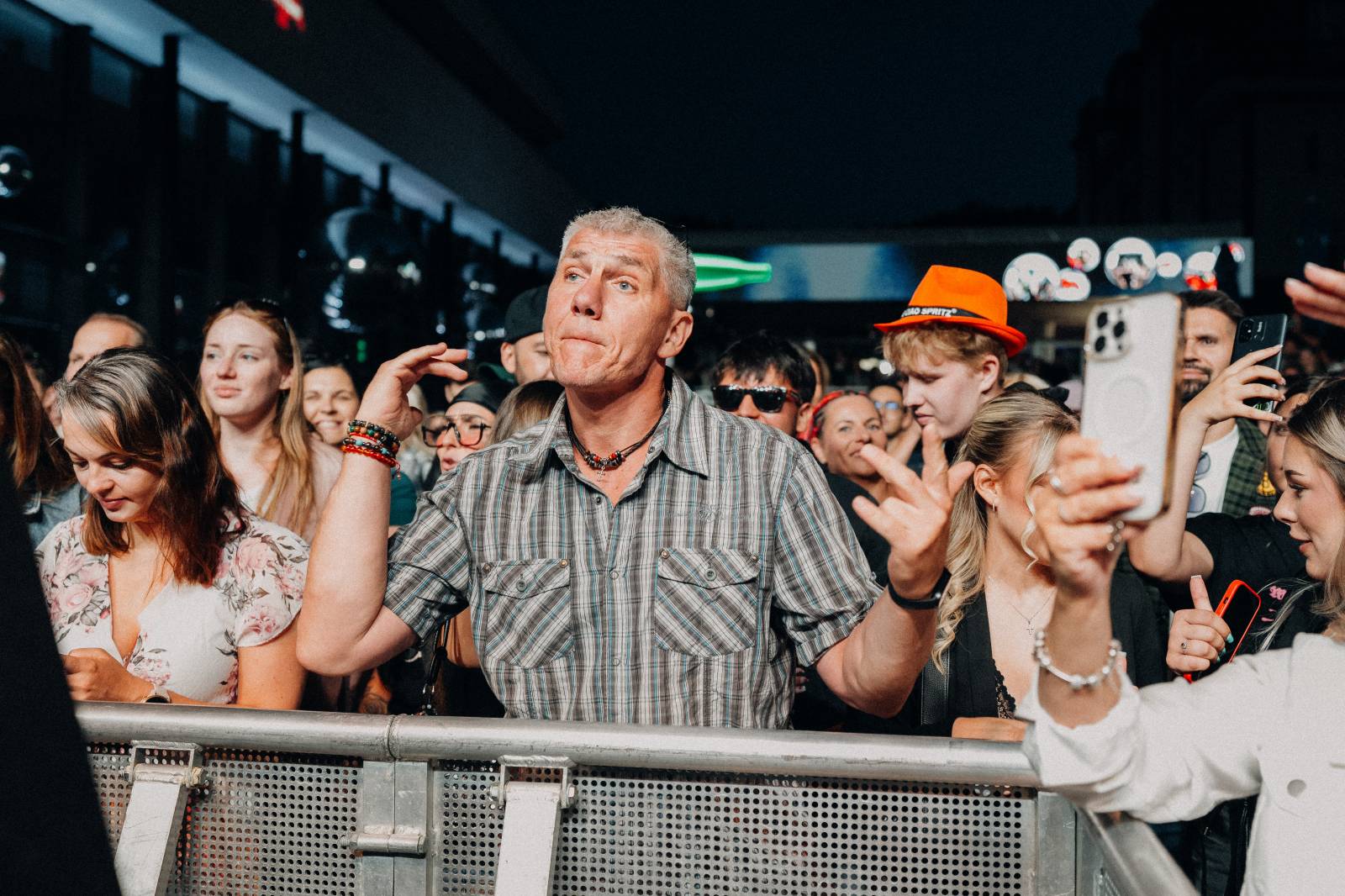 Mattoni Life Bar zahájil na KVIFF svůj program. Zazářili Mikolas, PSH i NobodyListen