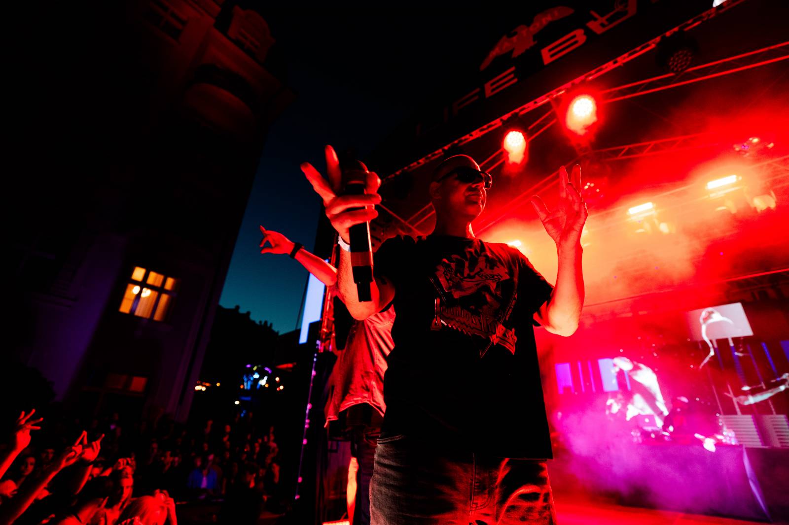 Mattoni Life Bar zahájil na KVIFF svůj program. Zazářili Mikolas, PSH i NobodyListen