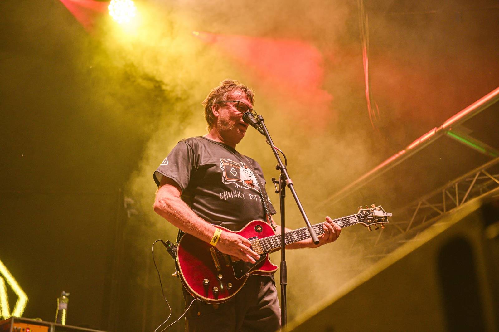 Druhý den Pekelného ostrova: Z porodnice rovnou na koncert. Kuba Ryba se stal podruhé tatínkem