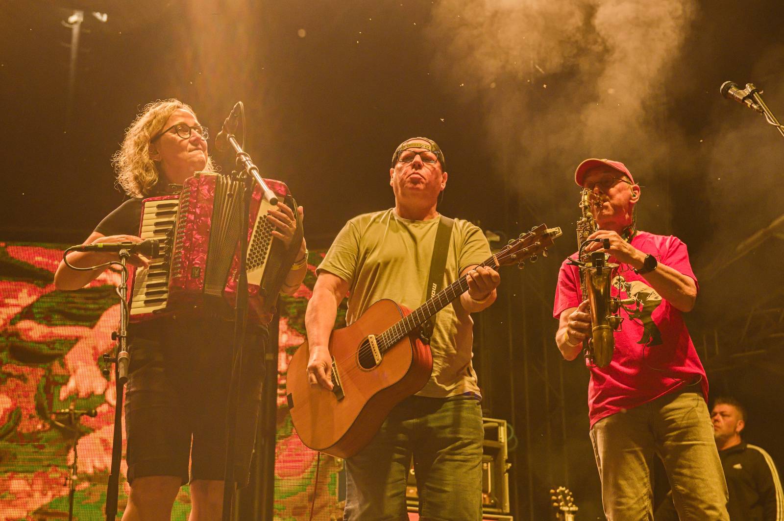 Druhý den Pekelného ostrova: Z porodnice rovnou na koncert. Kuba Ryba se stal podruhé tatínkem