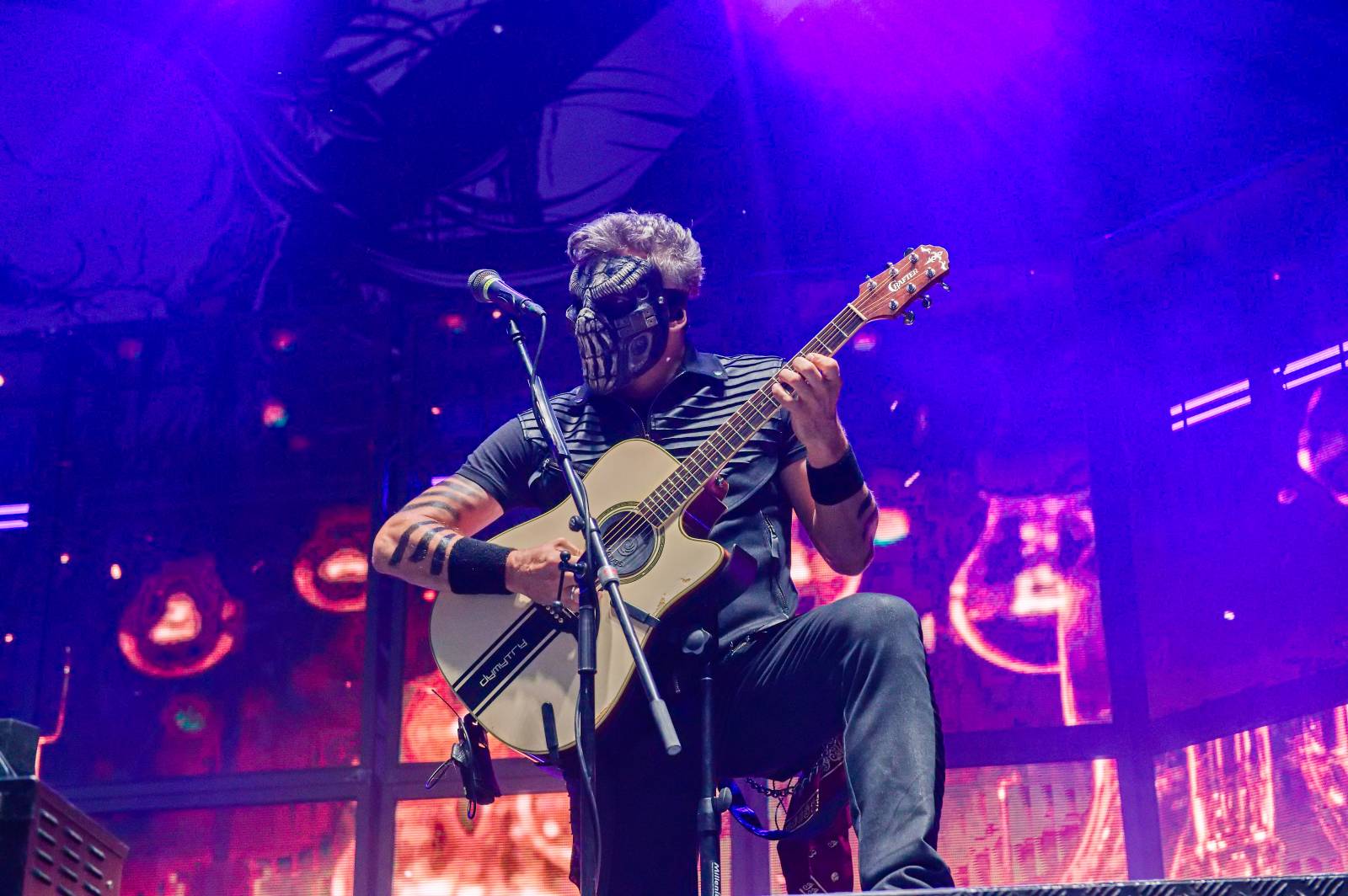 Druhý den Pekelného ostrova: Z porodnice rovnou na koncert. Kuba Ryba se stal podruhé tatínkem
