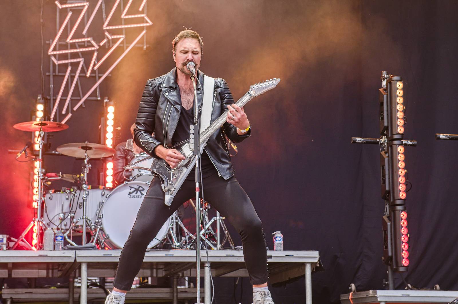Druhý den Pekelného ostrova: Z porodnice rovnou na koncert. Kuba Ryba se stal podruhé tatínkem