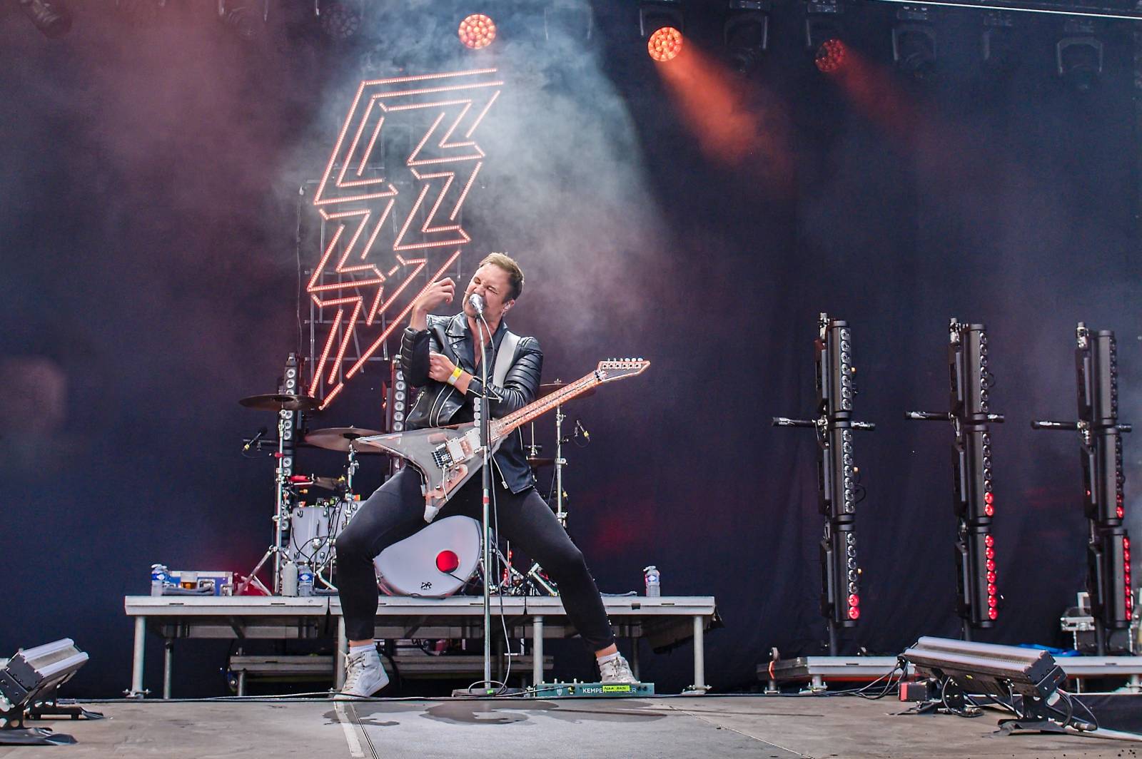 Druhý den Pekelného ostrova: Z porodnice rovnou na koncert. Kuba Ryba se stal podruhé tatínkem