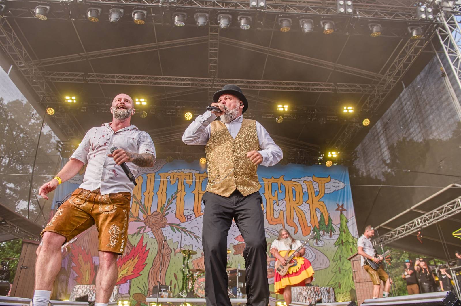 Druhý den Pekelného ostrova: Z porodnice rovnou na koncert. Kuba Ryba se stal podruhé tatínkem