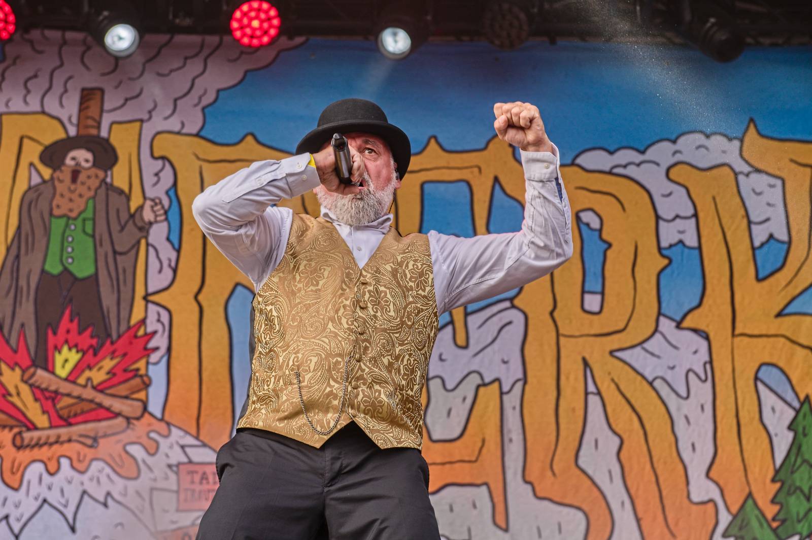 Druhý den Pekelného ostrova: Z porodnice rovnou na koncert. Kuba Ryba se stal podruhé tatínkem