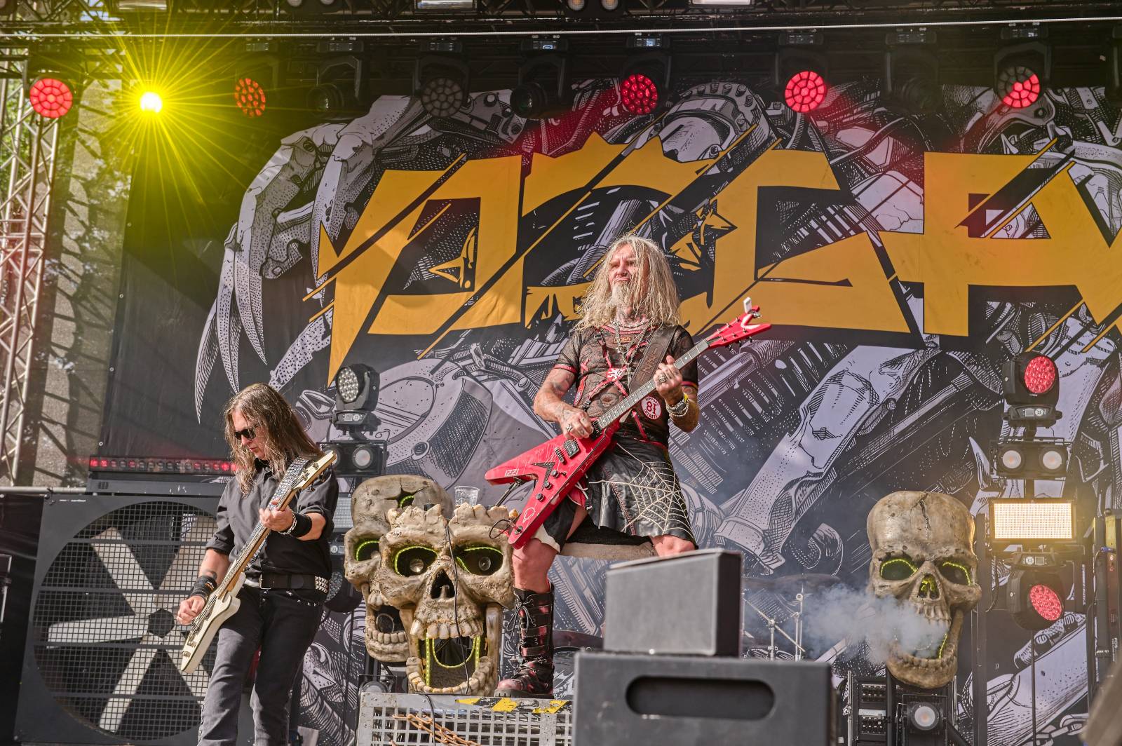 Druhý den Pekelného ostrova: Z porodnice rovnou na koncert. Kuba Ryba se stal podruhé tatínkem