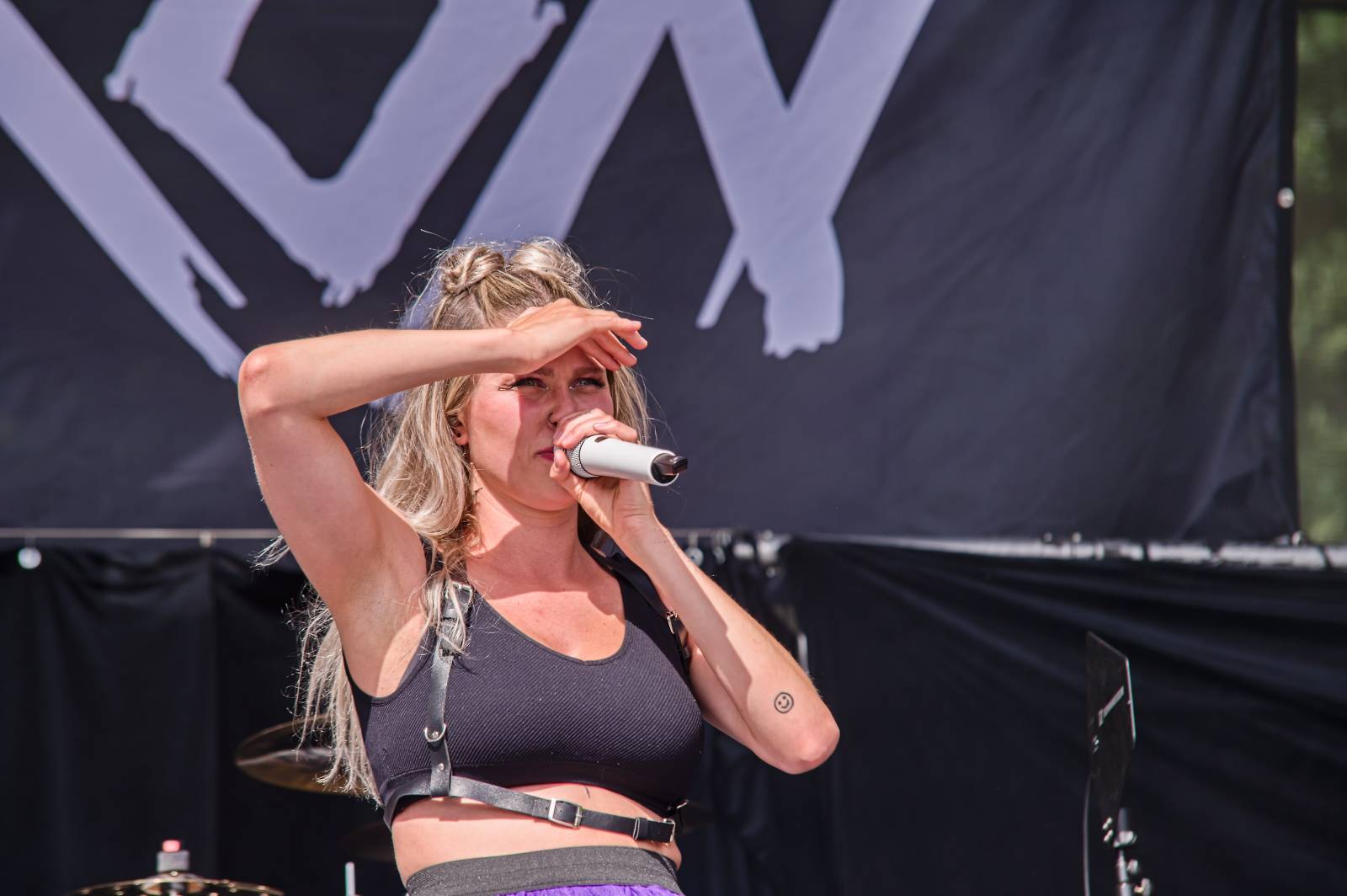 Druhý den Pekelného ostrova: Z porodnice rovnou na koncert. Kuba Ryba se stal podruhé tatínkem