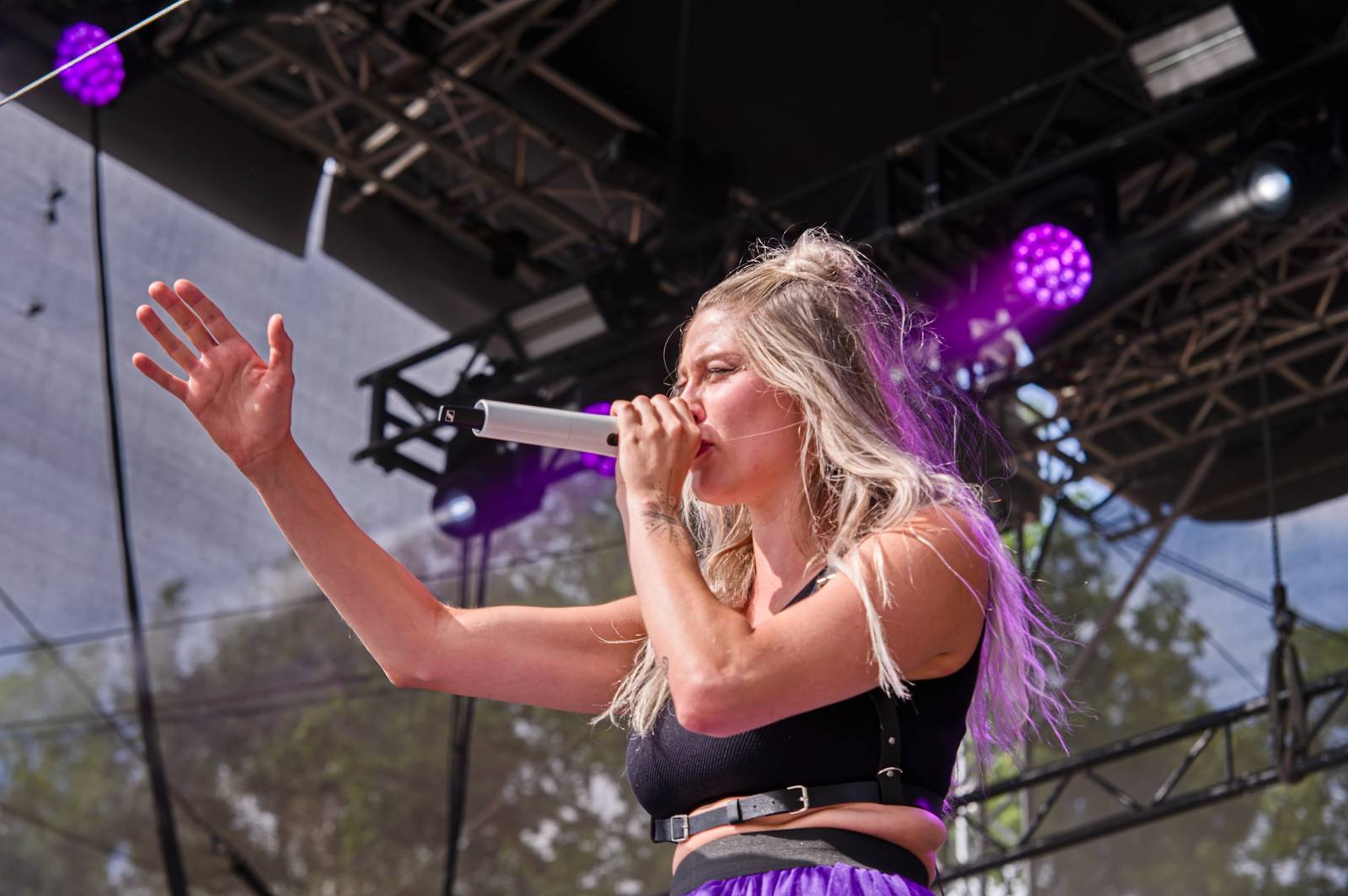 Druhý den Pekelného ostrova: Z porodnice rovnou na koncert. Kuba Ryba se stal podruhé tatínkem