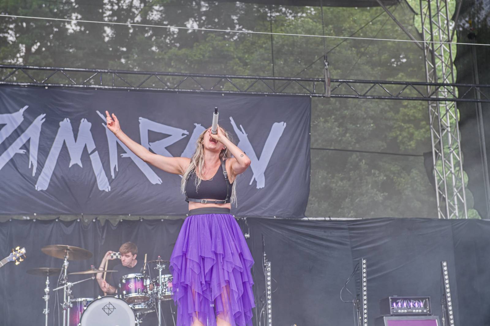 Druhý den Pekelného ostrova: Z porodnice rovnou na koncert. Kuba Ryba se stal podruhé tatínkem