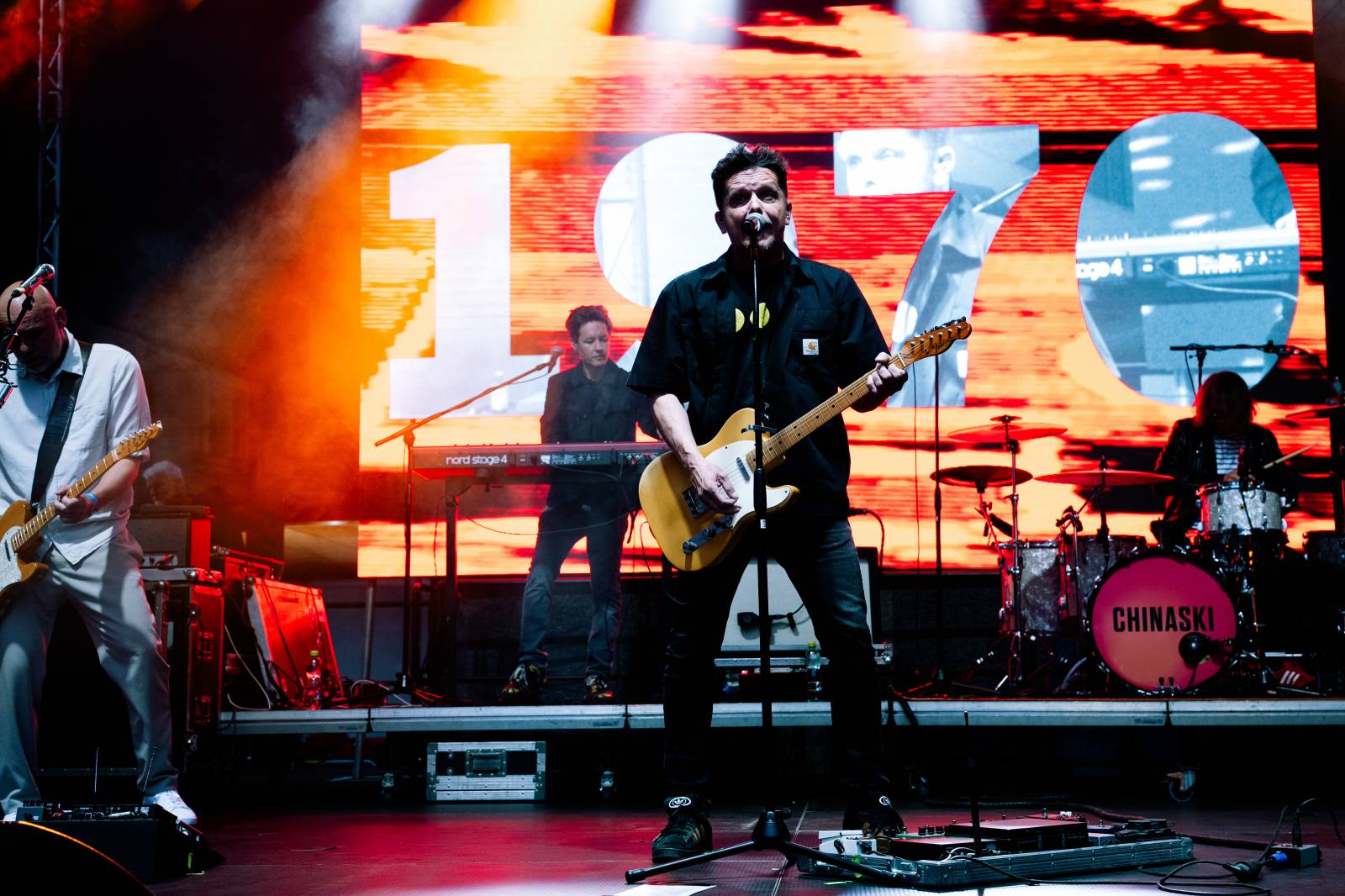 Th!s rozjeli třetí festivalový den v Karlových Varech. Chinaski bavili svými největšími hity
