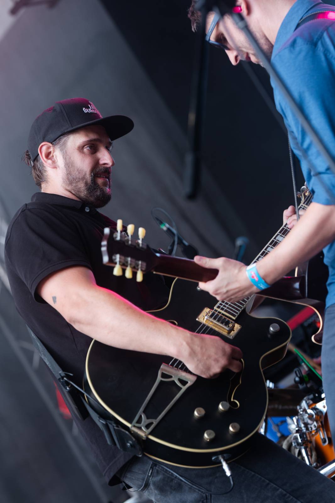Th!s rozjeli třetí festivalový den v Karlových Varech. Chinaski bavili svými největšími hity