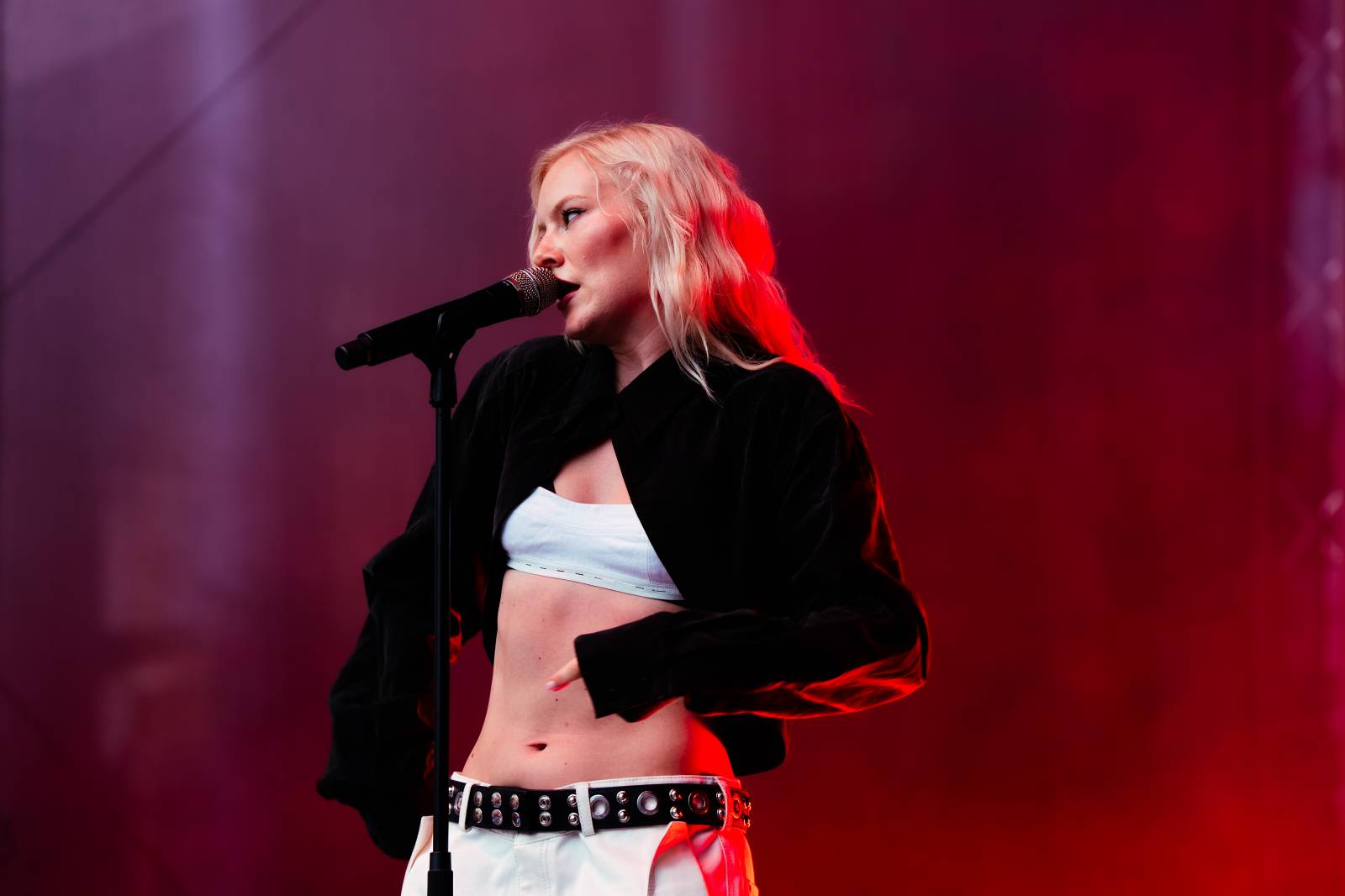 Annet X předvedla v Karlových Varech působivou show, obrovský zájem vzbudil i NobodyListen