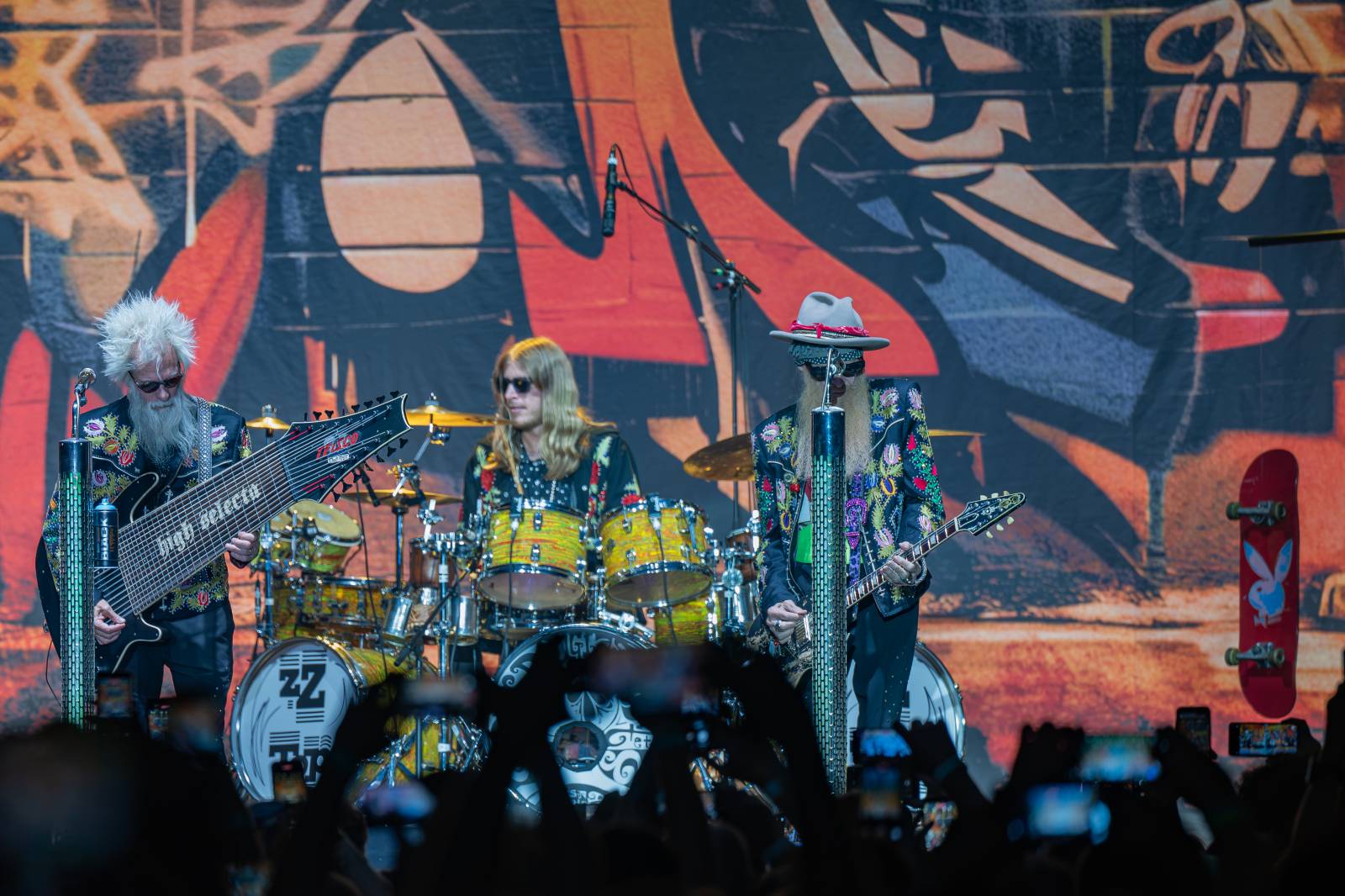 Legendární vousáči se vrátili do Česka. ZZ Top vystoupili v Pardubicích