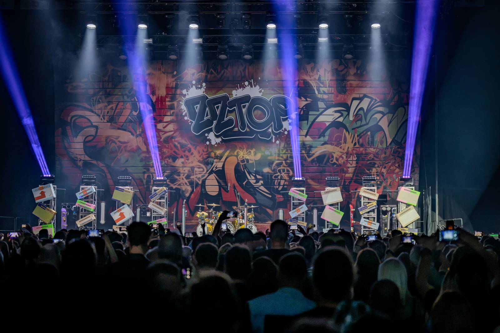 Legendární vousáči se vrátili do Česka. ZZ Top vystoupili v Pardubicích