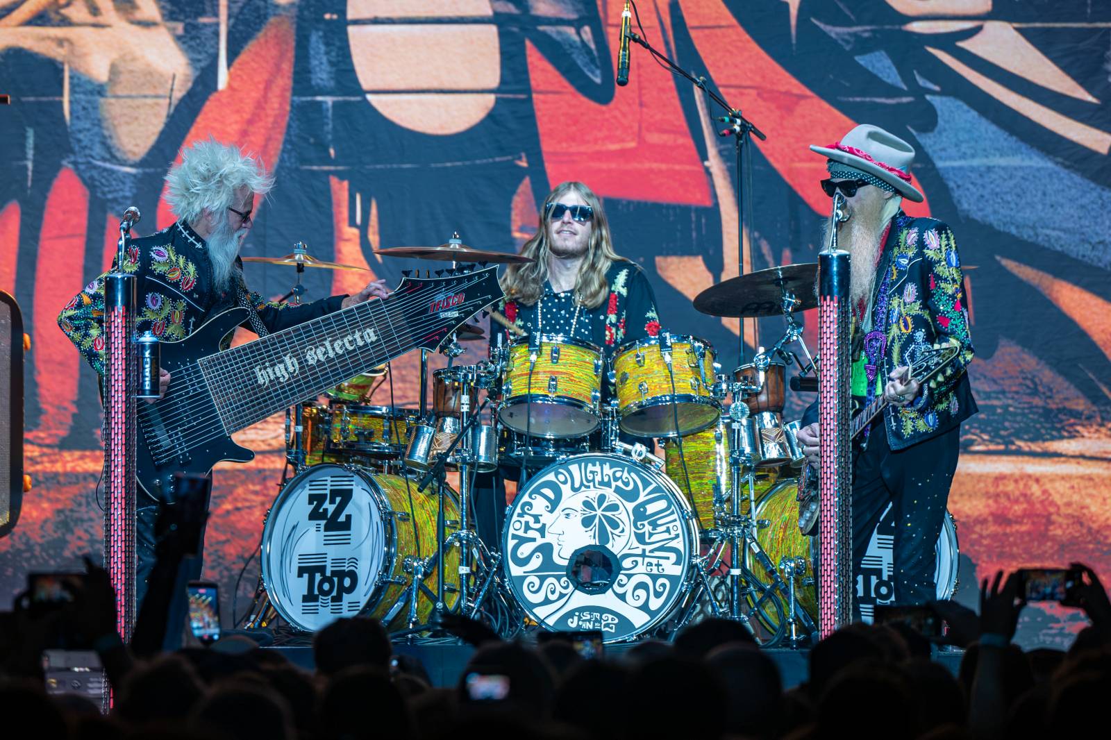 Legendární vousáči se vrátili do Česka. ZZ Top vystoupili v Pardubicích