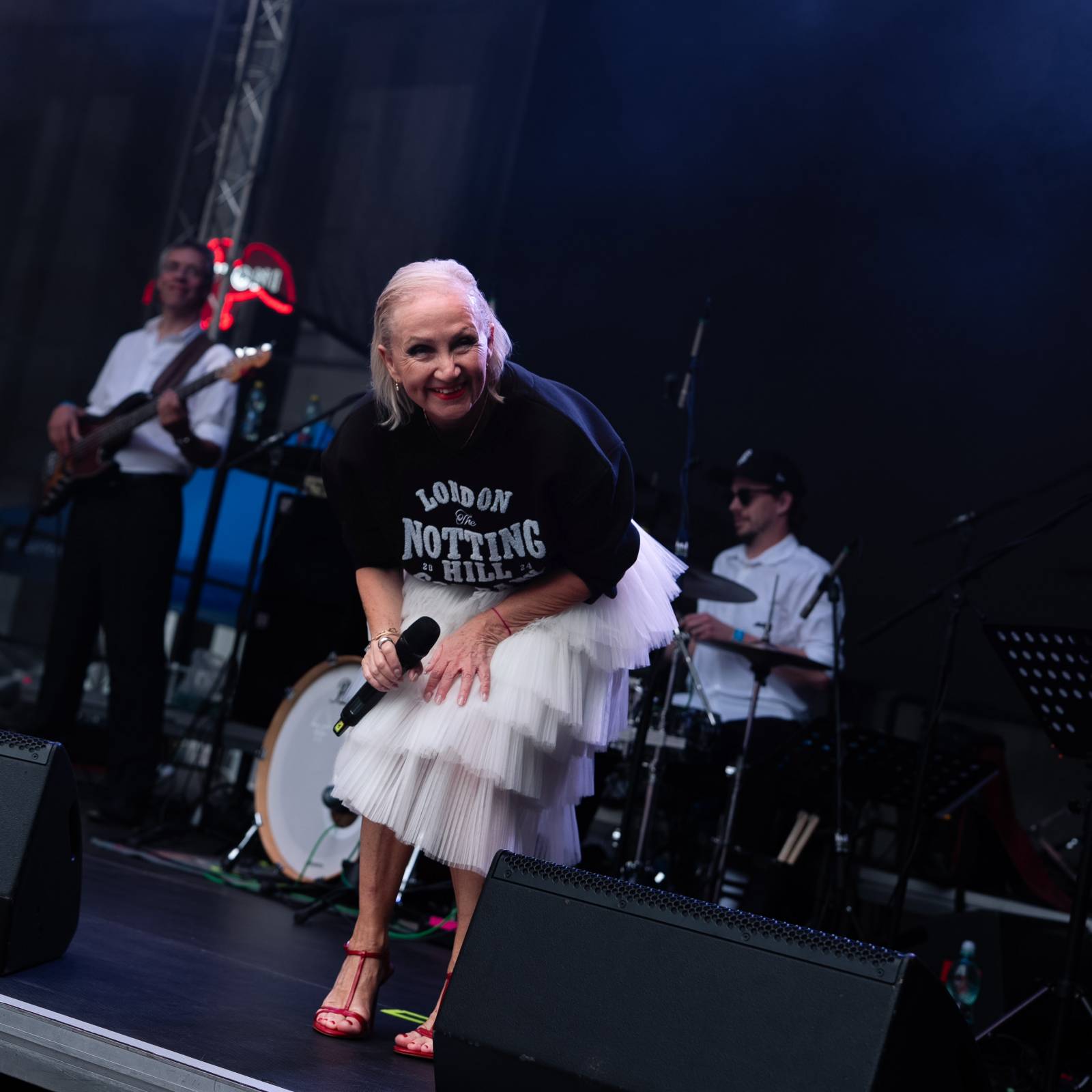 Redzed rozbouřil fanoušky, na Mattoni Life Baru se moshovalo. Bára Basiková představila soundtrack k časosběrnému dokumentu o svém životě
