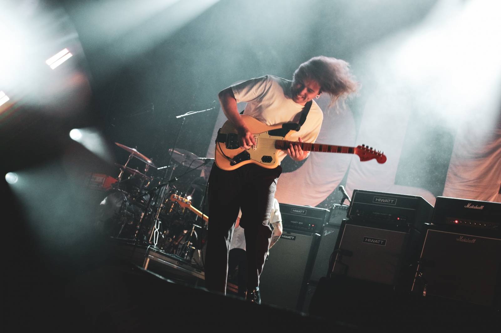 IDLES v Praze: koncert plný emocí, tance i vzdoru