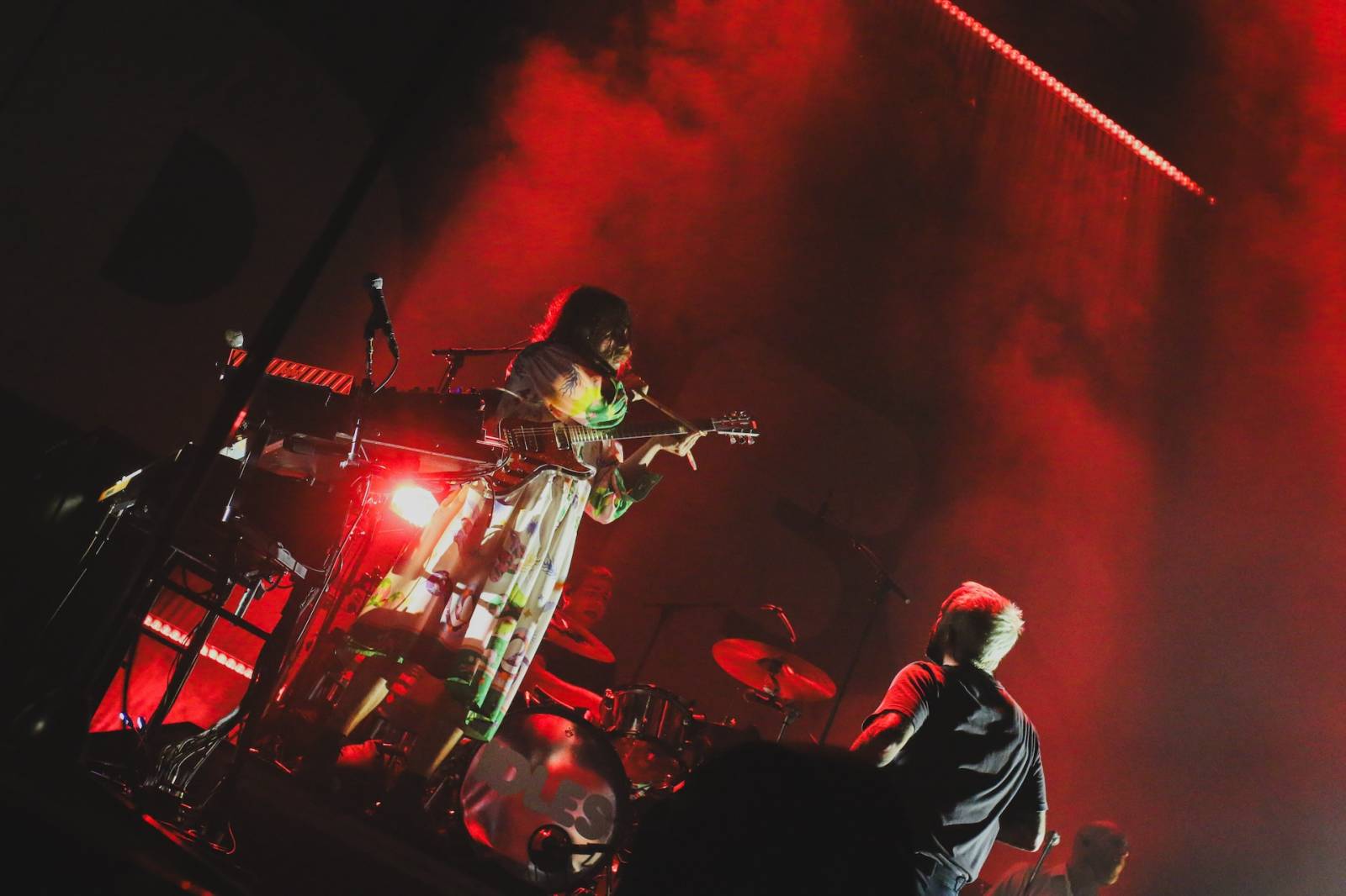 IDLES v Praze: koncert plný emocí, tance i vzdoru