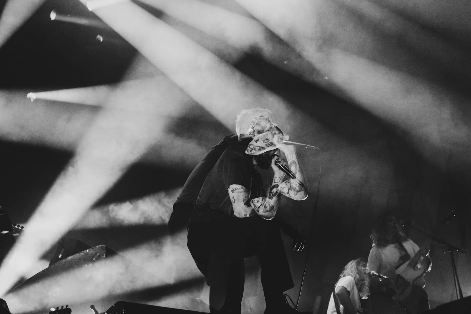 IDLES v Praze: koncert plný emocí, tance i vzdoru