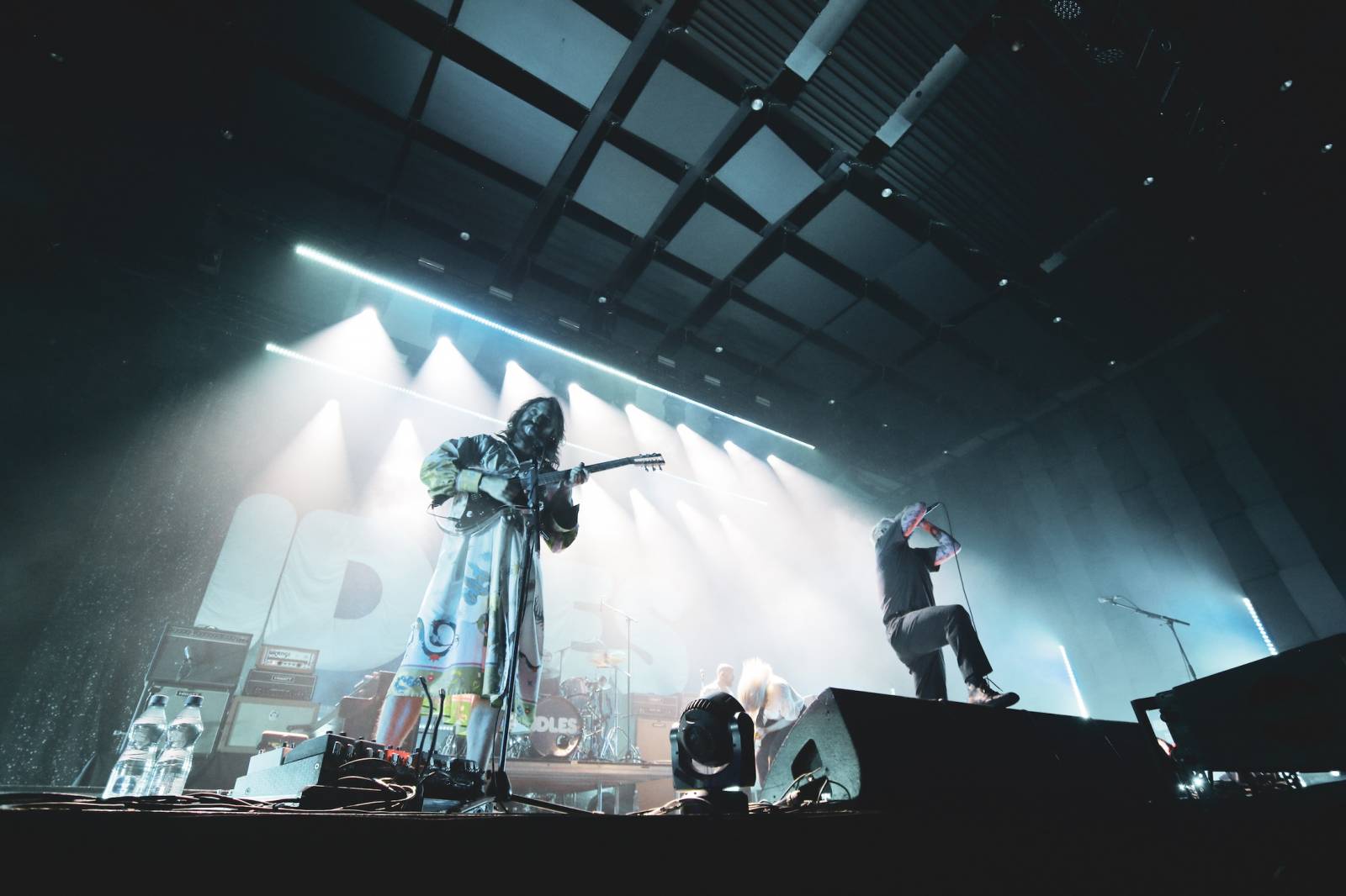 IDLES v Praze: koncert plný emocí, tance i vzdoru