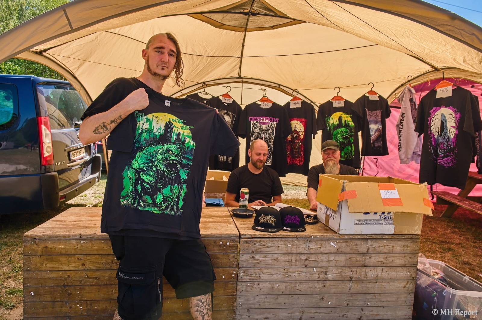 Destroy Fest otevřel své brány. První den patřil Tortharry a domácím Search and Destroy