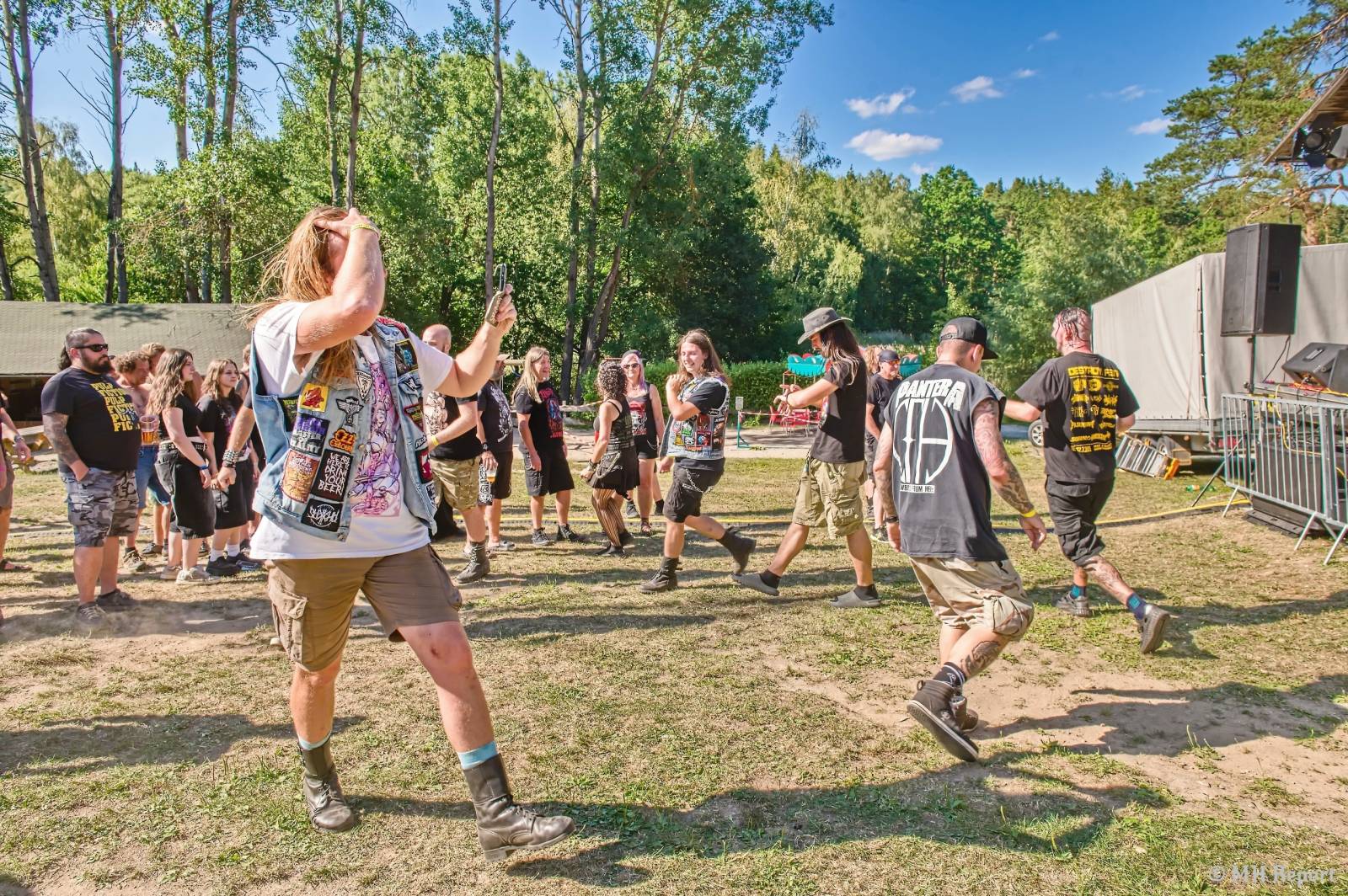 Destroy Fest otevřel své brány. První den patřil Tortharry a domácím Search and Destroy