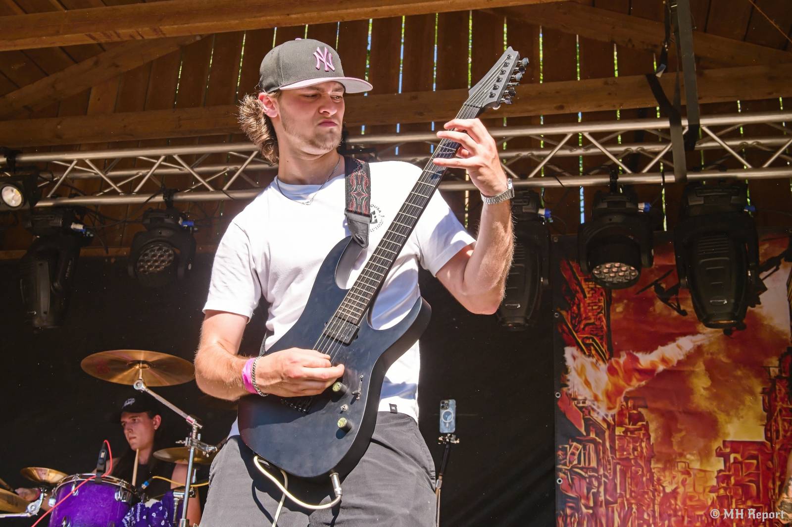 Destroy Fest otevřel své brány. První den patřil Tortharry a domácím Search and Destroy
