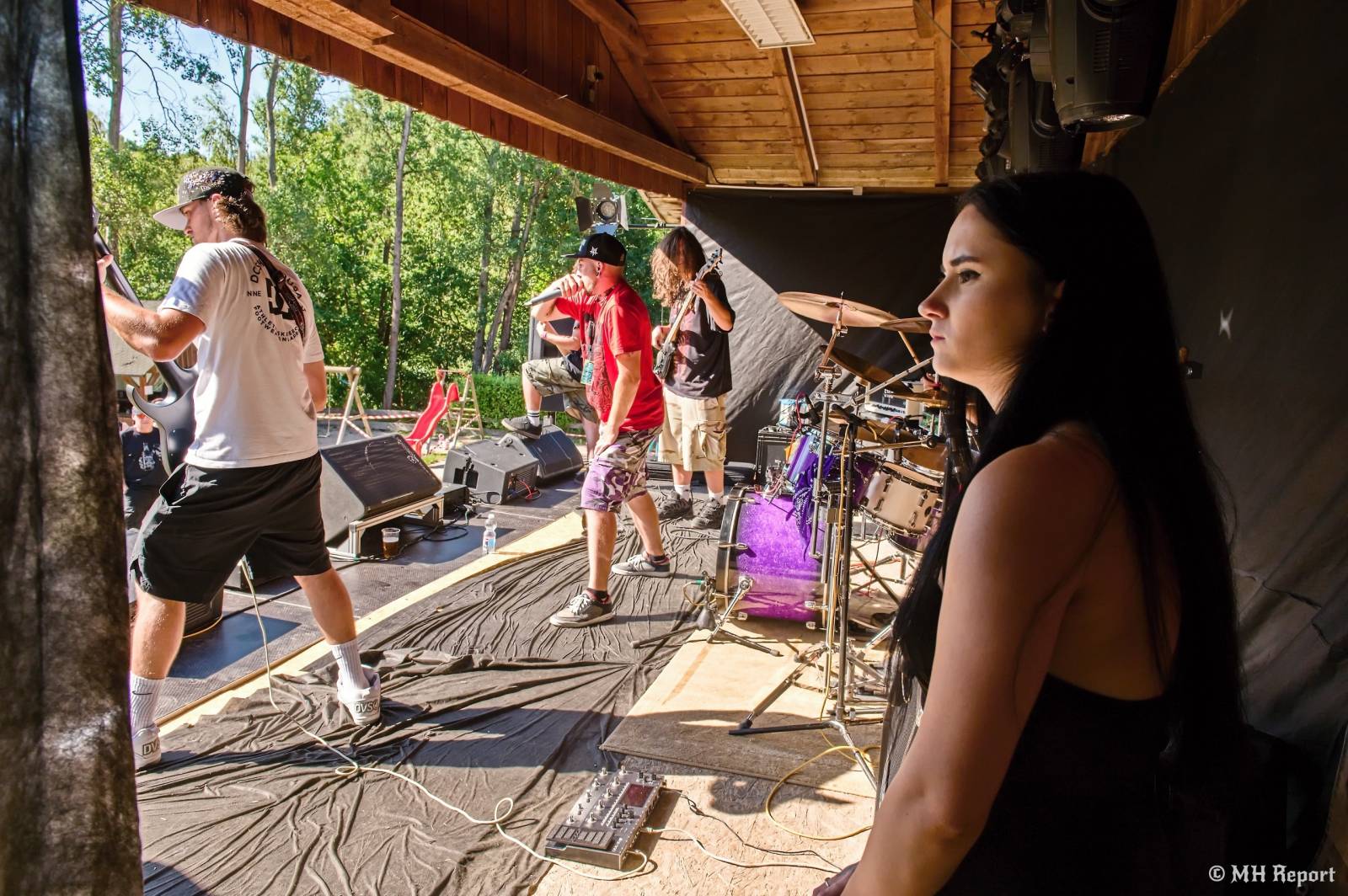 Destroy Fest otevřel své brány. První den patřil Tortharry a domácím Search and Destroy