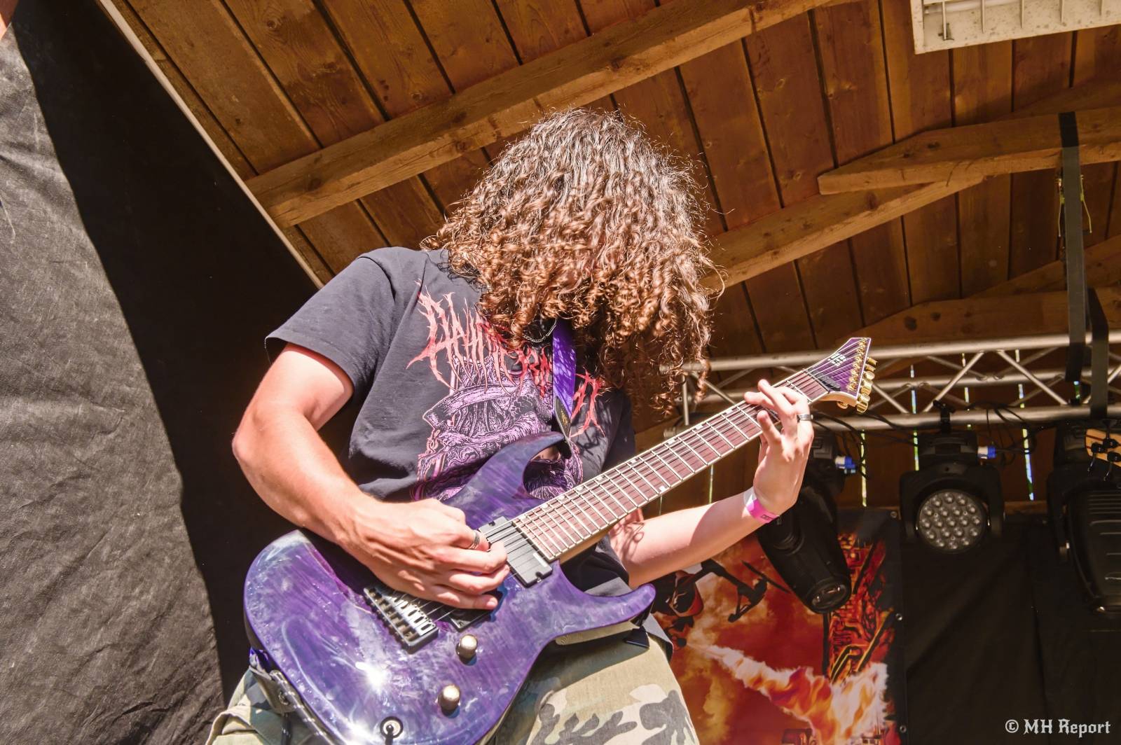 Destroy Fest otevřel své brány. První den patřil Tortharry a domácím Search and Destroy