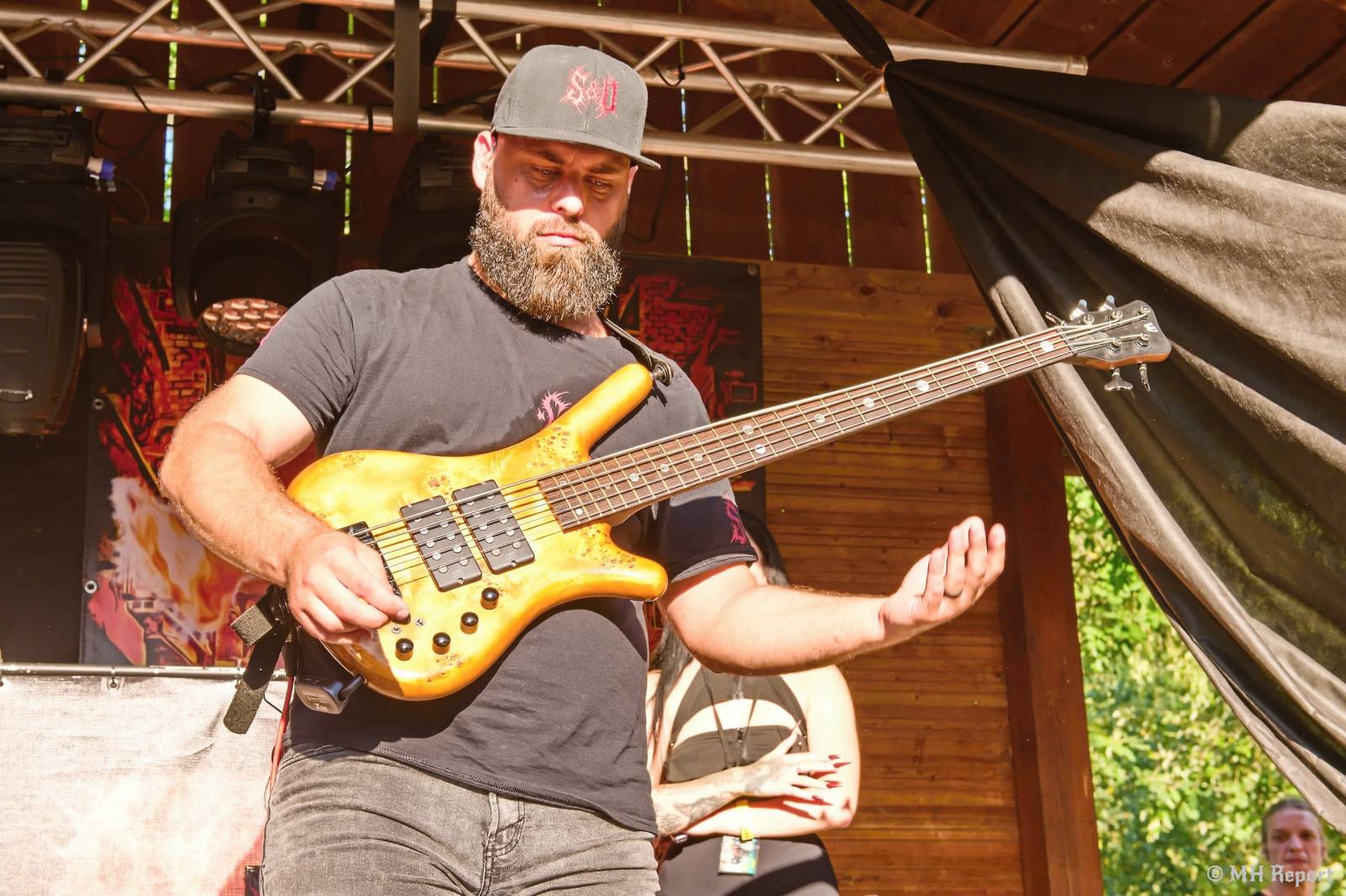 Destroy Fest otevřel své brány. První den patřil Tortharry a domácím Search and Destroy