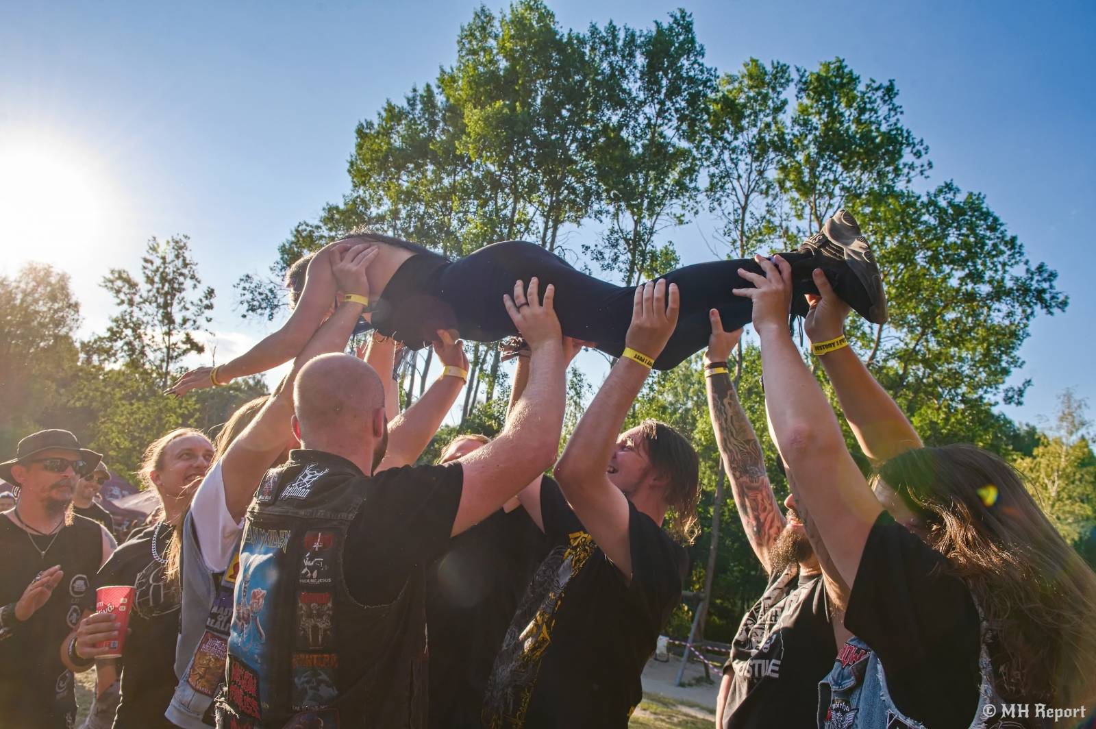 Destroy Fest otevřel své brány. První den patřil Tortharry a domácím Search and Destroy