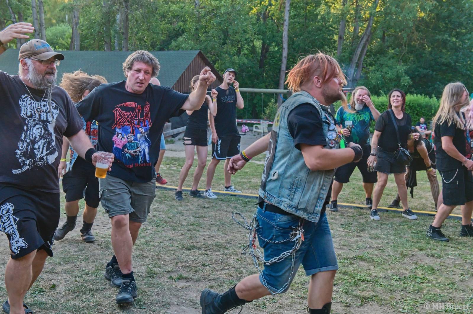 Destroy Fest otevřel své brány. První den patřil Tortharry a domácím Search and Destroy