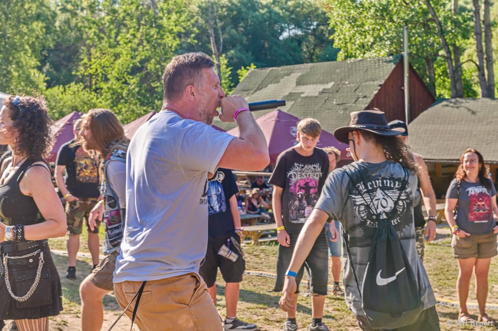 Destroy Fest otevřel své brány. První den patřil Tortharry a domácím Search and Destroy