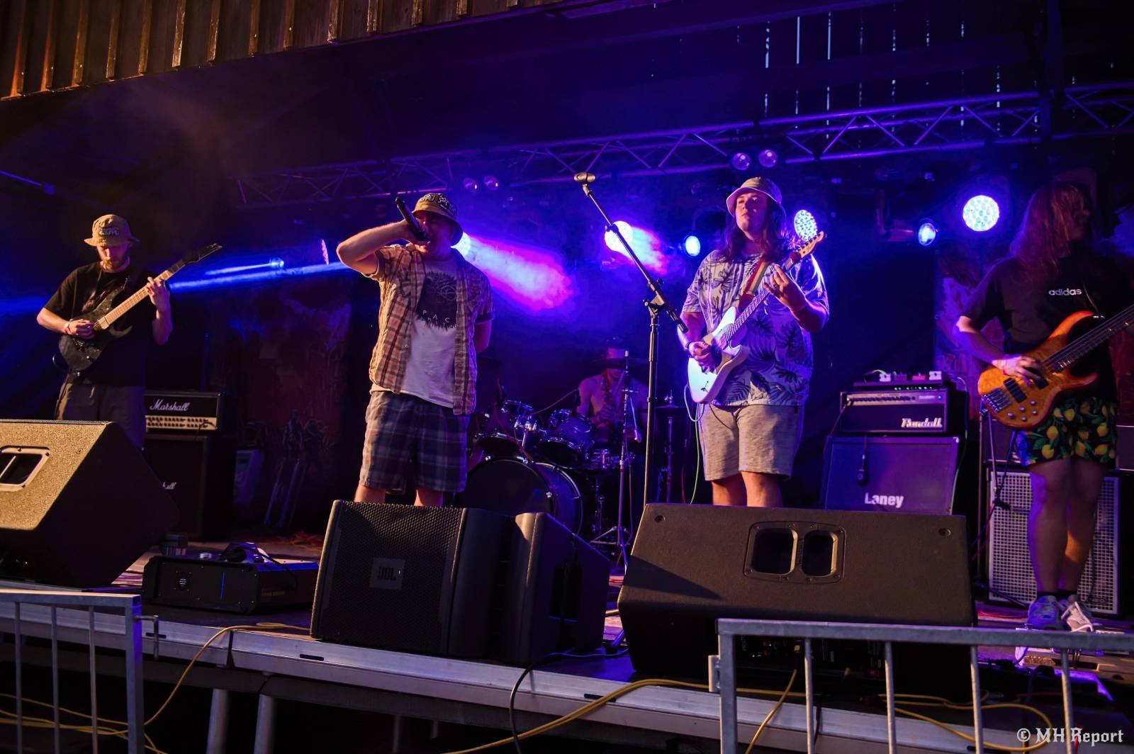 Destroy Fest otevřel své brány. První den patřil Tortharry a domácím Search and Destroy