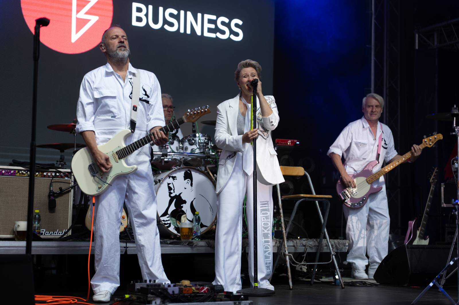 Hvězdný program v Karlových Varech pokračuje. Monkey Business rozproudili Mattoni Life Bar