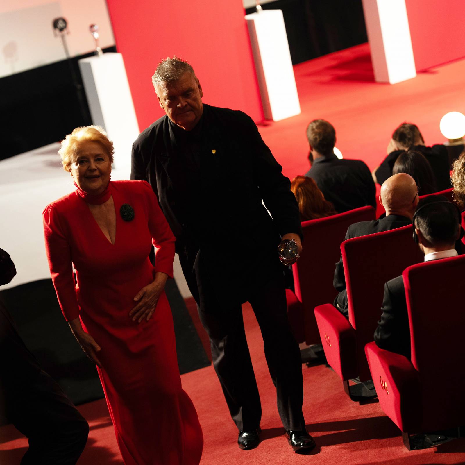 KVIFF uzavřel jubilejní ročník. Ocenění si odnesl i dokument o Báře Basikové