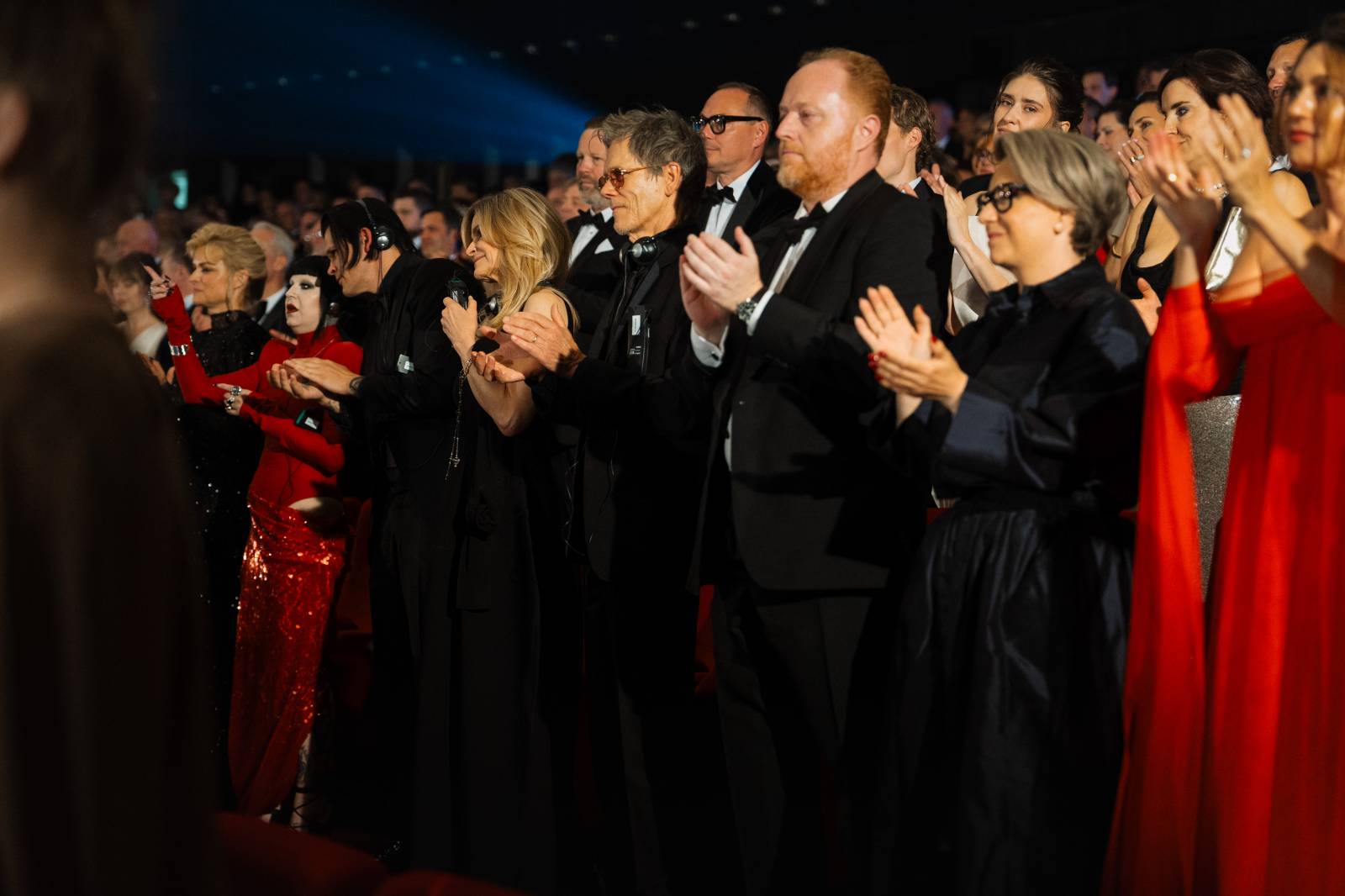 KVIFF uzavřel jubilejní ročník. Ocenění si odnesl i dokument o Báře Basikové