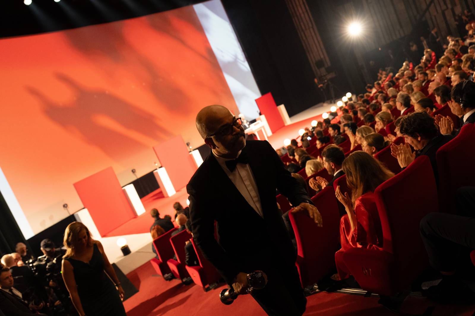 KVIFF uzavřel jubilejní ročník. Ocenění si odnesl i dokument o Báře Basikové