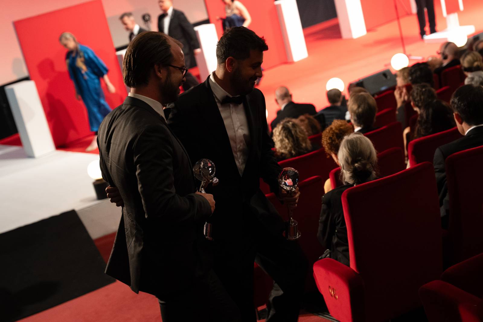KVIFF uzavřel jubilejní ročník. Ocenění si odnesl i dokument o Báře Basikové